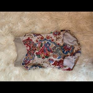 patterned lucky leo size small